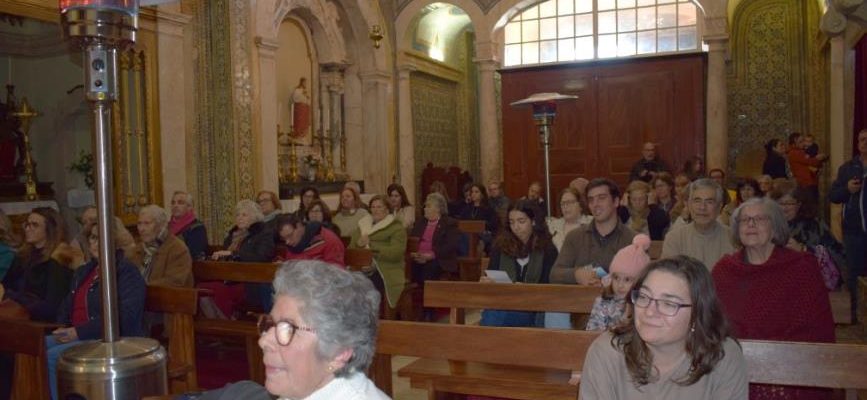 CONCERTODENATALPELOCORODAUNIVERSIDADESNIORPADREJOAQUIMESPANCADEVILAVIOSA_F_0_1594732440.