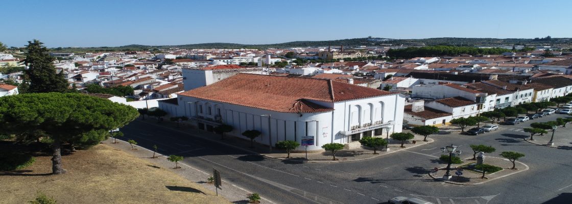 Aprovado o Fundo Necessário para a Reabilitação Completa do Cine-Teatro Florbela Espanca em Vi...